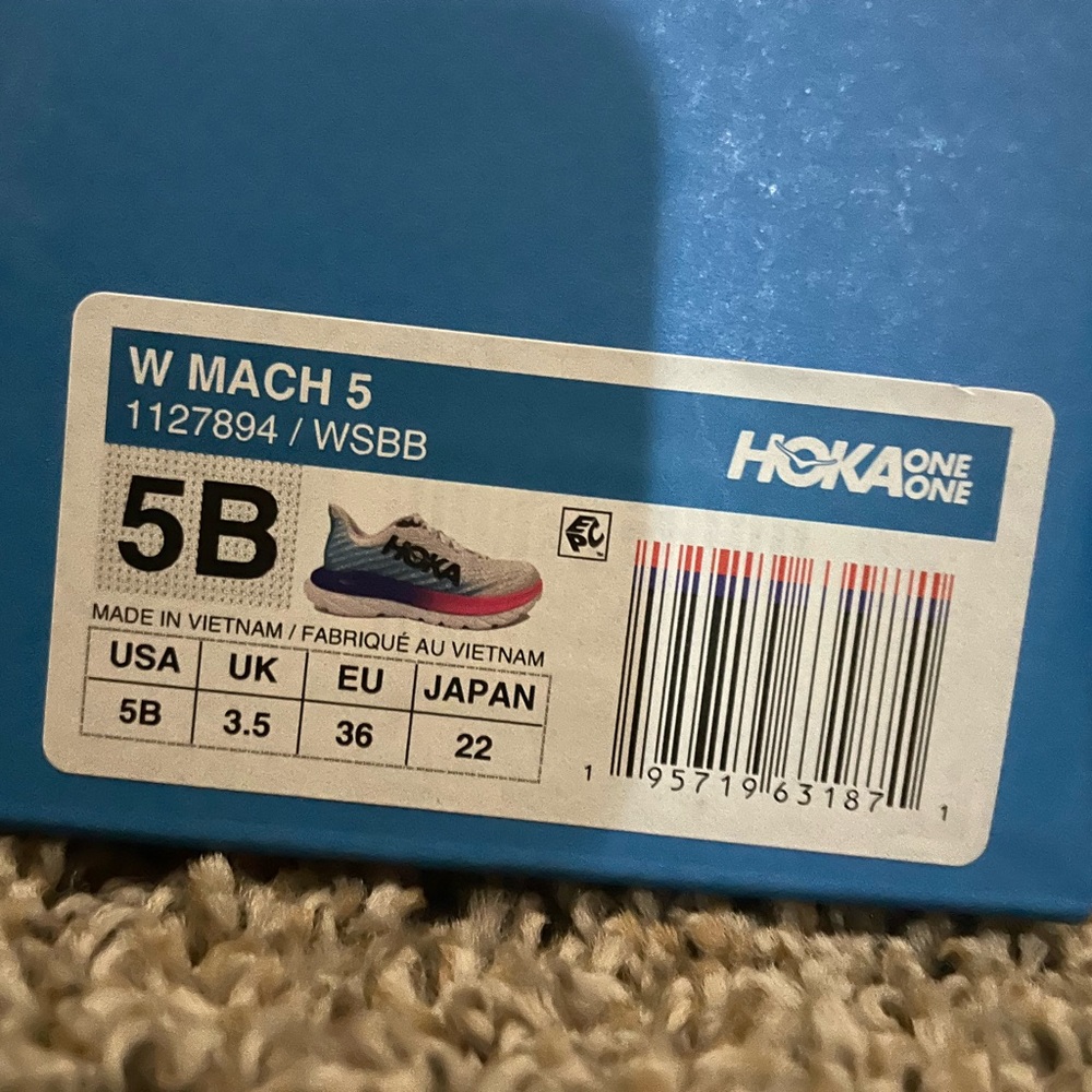 HOKA W Mach 5